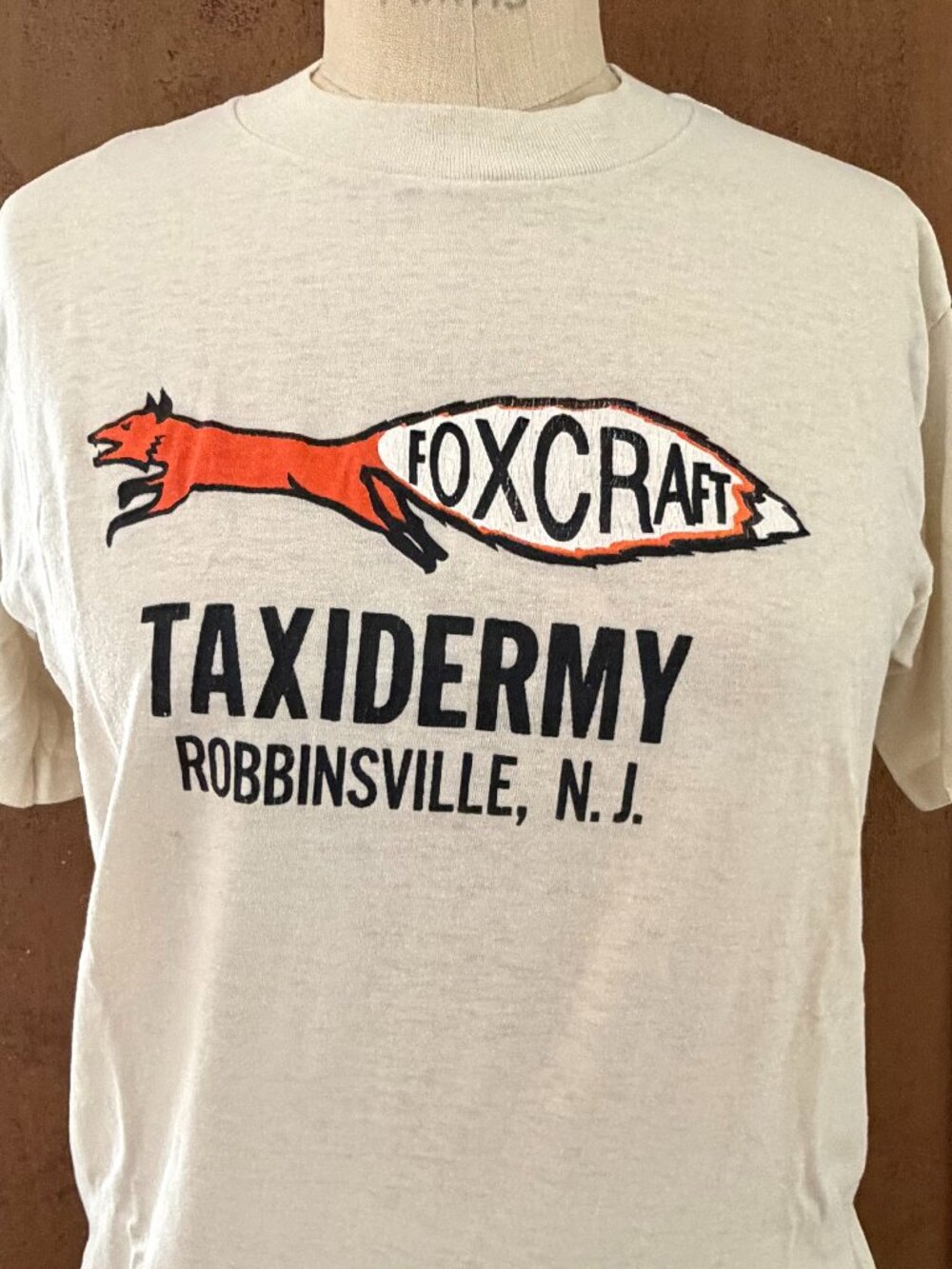 VINTAGE Awesome Graphic tee - Picture 2 of 4